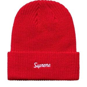Supreme Loose Gauge Beanie “Red”
